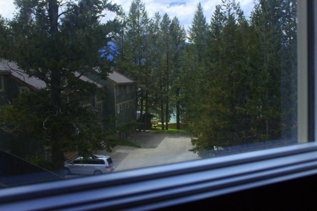 Akiskinook At Windermere Lake - Private Beach Access - New Pool And Hot Tub Now Open! Invermere Εξωτερικό φωτογραφία