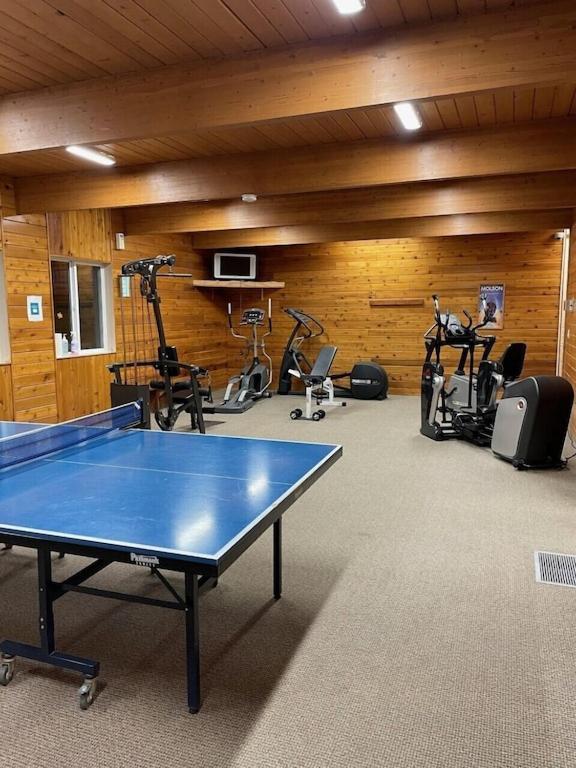 Akiskinook At Windermere Lake - Private Beach Access - New Pool And Hot Tub Now Open! Invermere Εξωτερικό φωτογραφία