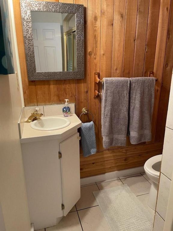 Akiskinook At Windermere Lake - Private Beach Access - New Pool And Hot Tub Now Open! Invermere Εξωτερικό φωτογραφία