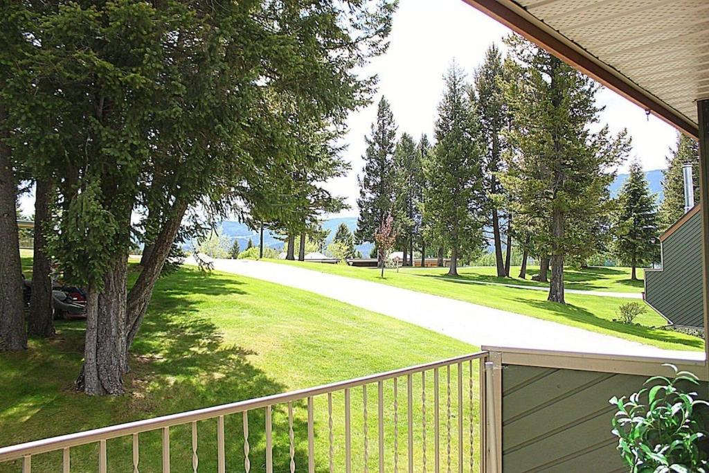 Akiskinook At Windermere Lake - Private Beach Access - New Pool And Hot Tub Now Open! Invermere Εξωτερικό φωτογραφία